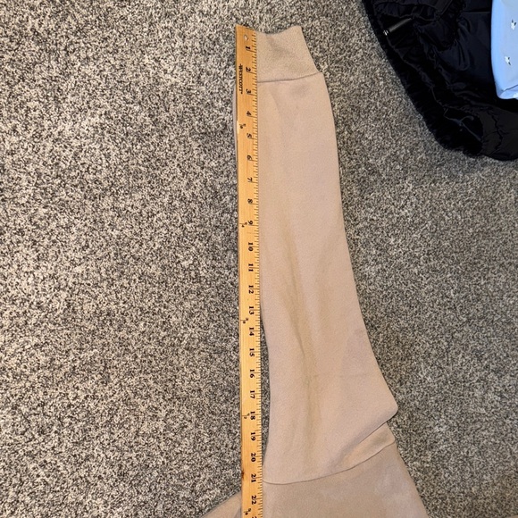 EUC COMFRT XS SMALL Tan BROWN Hoodie BLACK Logo WARM TIK TOK - Picture 5 of 5